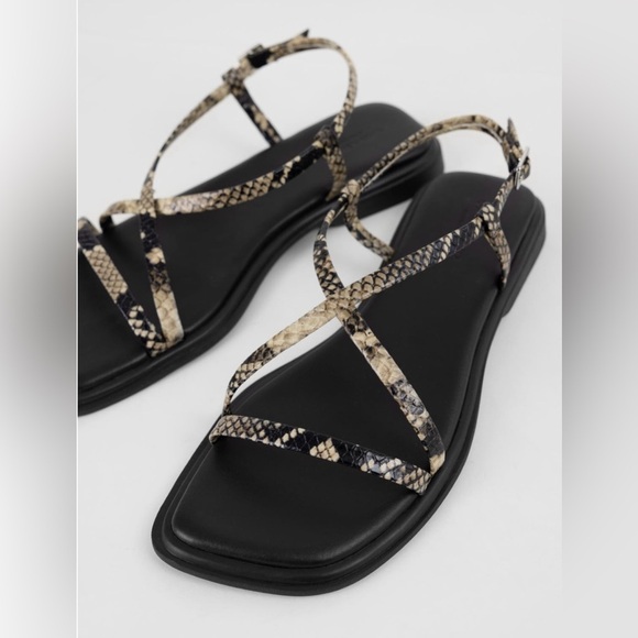 Vagabond Blenda Sandal- size 39 US 8.5- NIB
